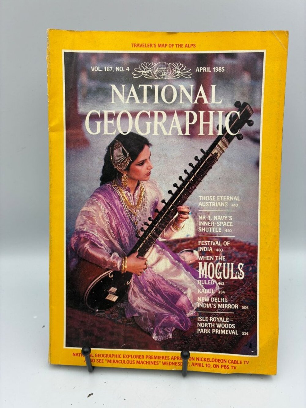 National Geographic April 1985 Vol. 167 No. 4 Festival Of India Pre-Owned